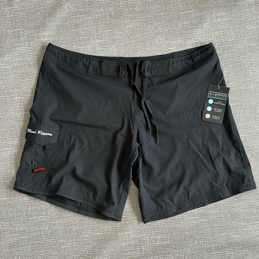 Maui Rippers Women’s 9” Black Board Shorts size 16 NEW